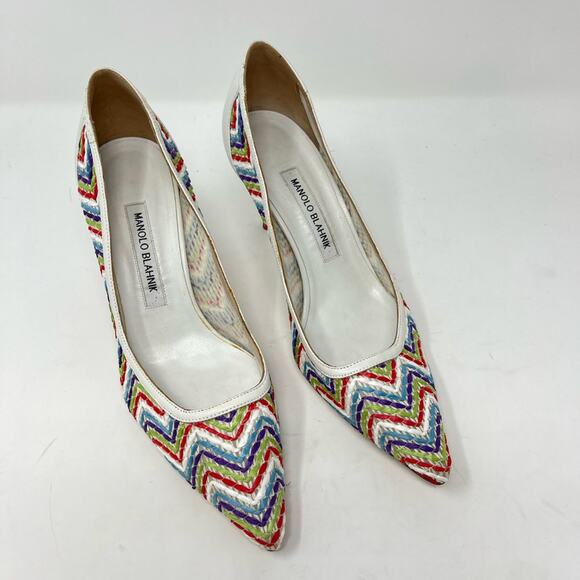 Manolo Blahnik Arina Pointed Toe Rainbow ZigZag Pump White Leather size 39 EU - Picture 2 of 6